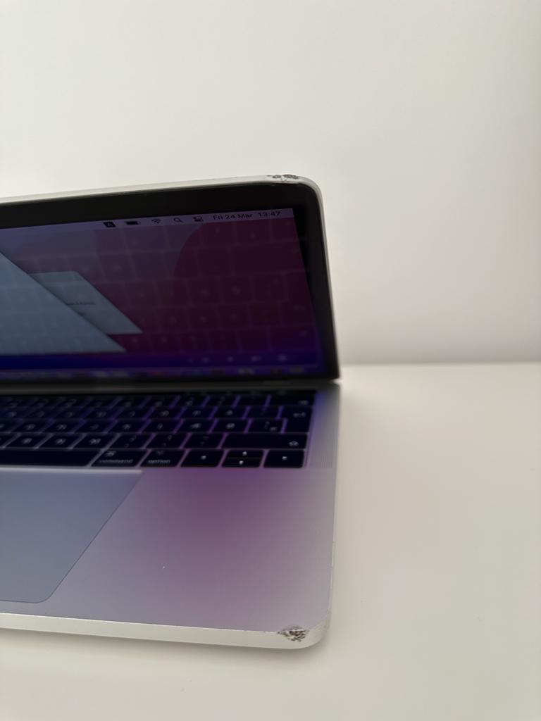 MacBook Pro 13" Retina (2017),Intel i5-3,1Ghz, 8 GB RAM, 256 SSD, Silver, Garantie 1 an - imagine 3